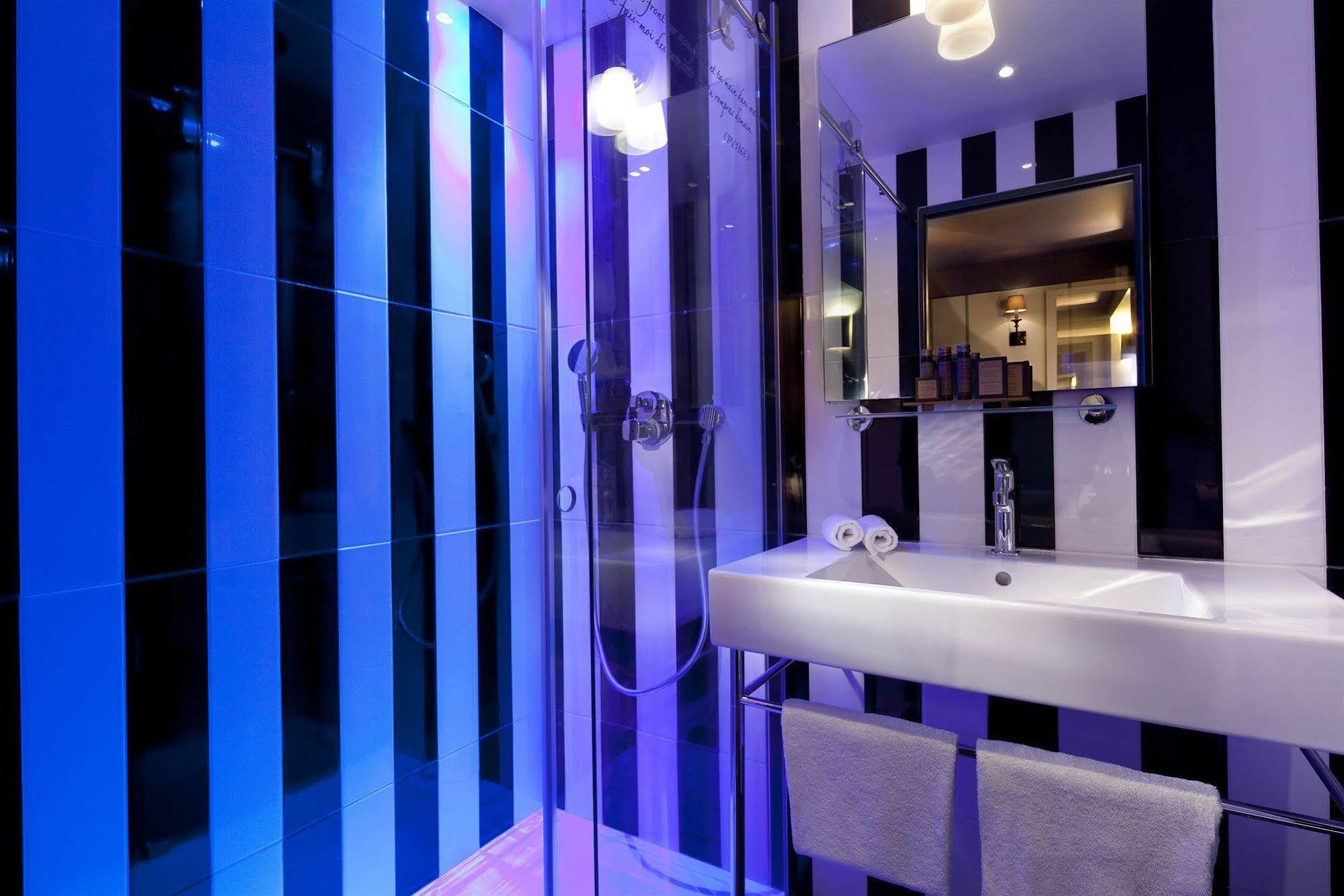 Les Plumes Hotel Paris Rom bilde